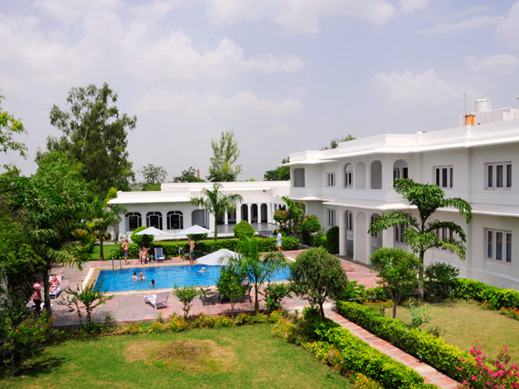 Luxury Hotel In Bharatpur